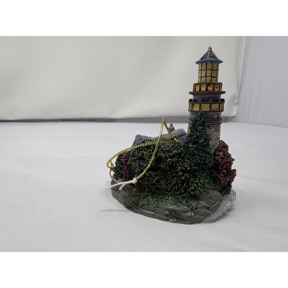 Vintage Thomas Kinkade Illuminated Series Ornament "Cedar Nook Lighthouse" - Picture 3 of 7